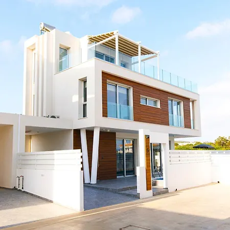 Nissinest Luxury Villa Ayia Napa